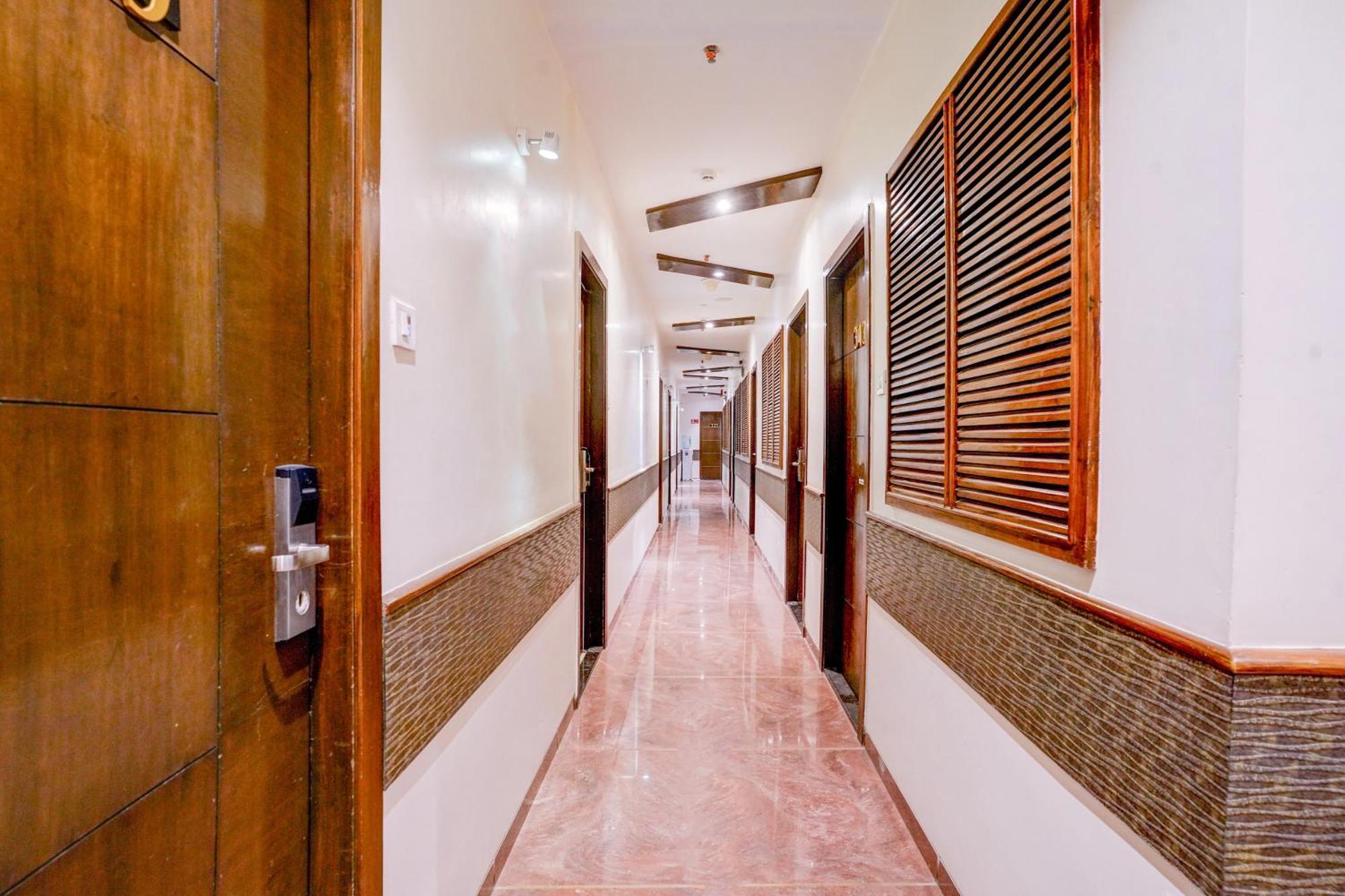 Super Townhouse Oak Times Square Le Western 3*