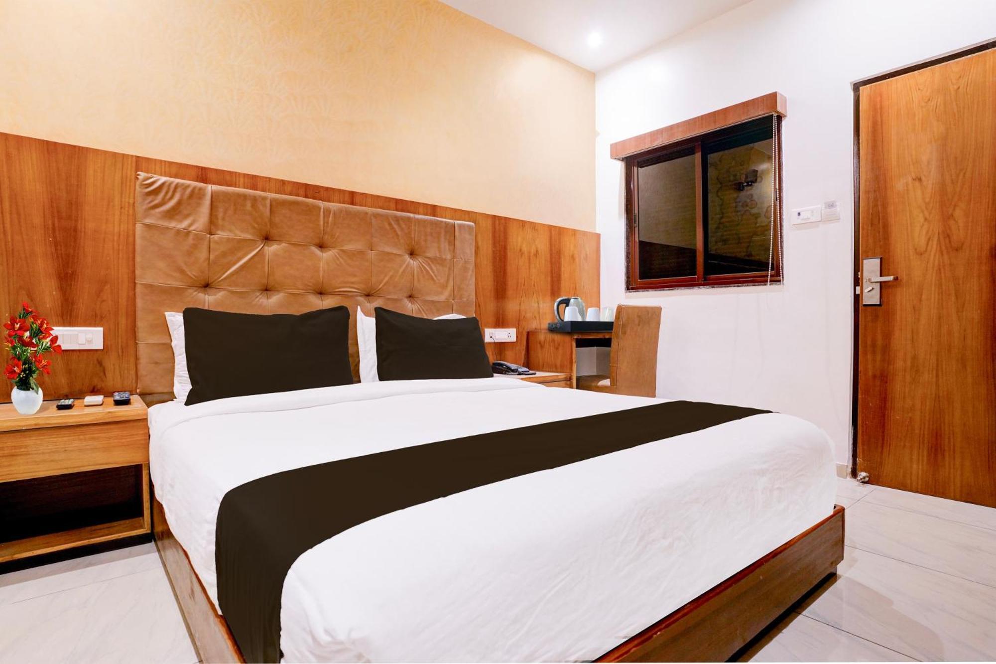 Hotel Super Townhouse Oak Times Square Le Western 3*